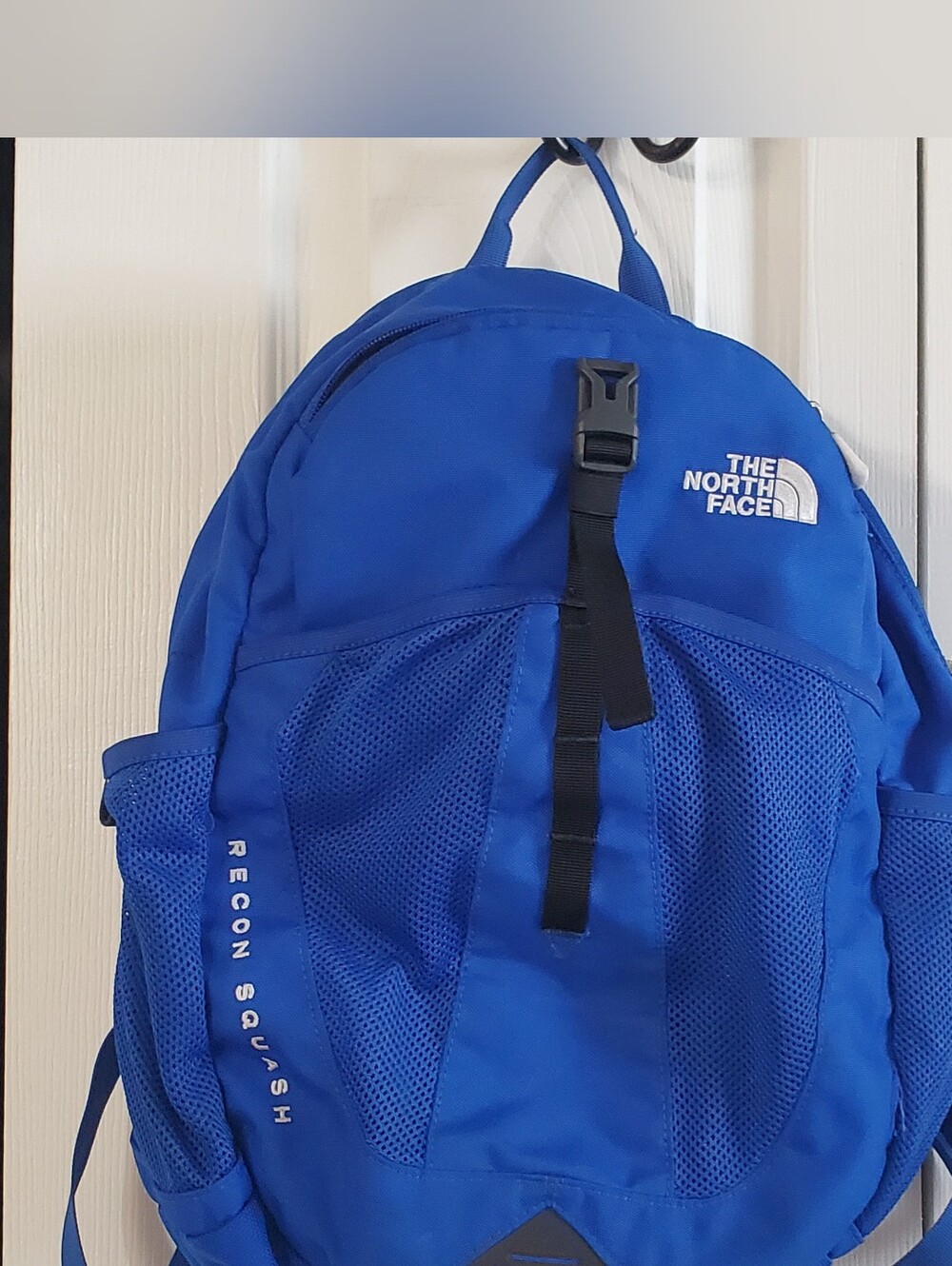 THE NORTH FACE RECON SQUASH YOUTH HIKING BACKPACK. BLUE.